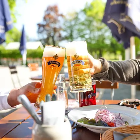 Schlosswirtschaft Moos, Mit Wirtshaus Und